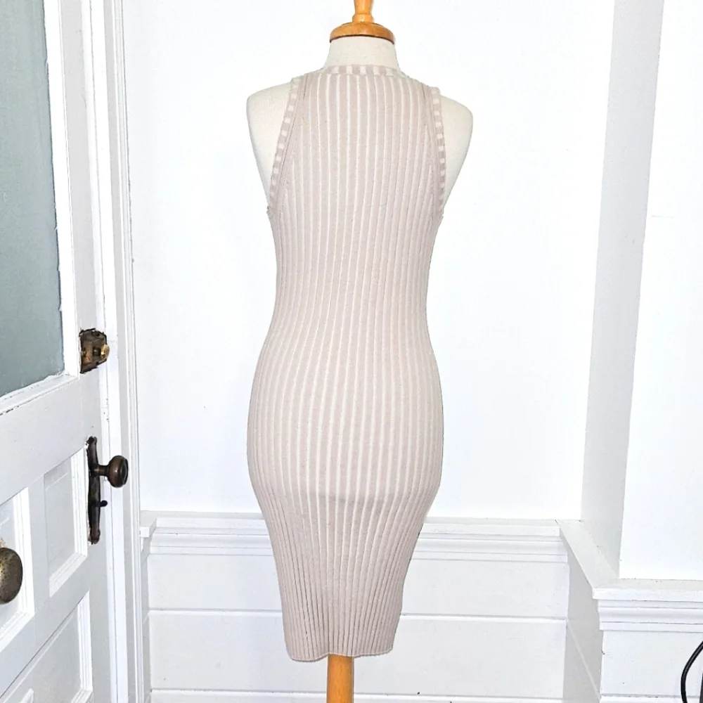 BCBGMaxAzaria midi sweater dress S - Picture 3 of 4